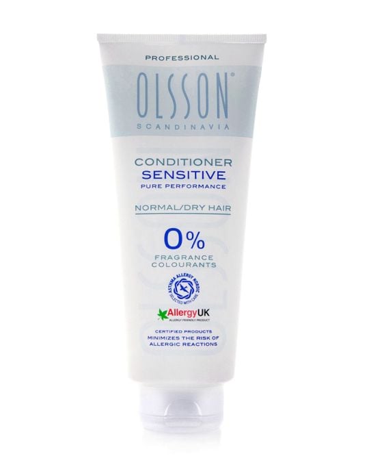 Olsson Scandinavia Sensitive Conditioner. Pure Performance. 0% Colourants. 0% Fragrance. Allergy UK Approved. Certified products - Minimises the Risk of Allergic Reactions.